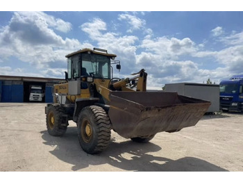 Колёсный погрузчик SDLG