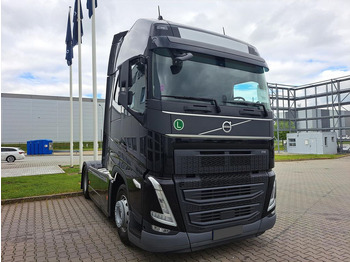 Тягач VOLVO FH 500