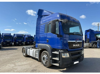 : фото в шапке страницы