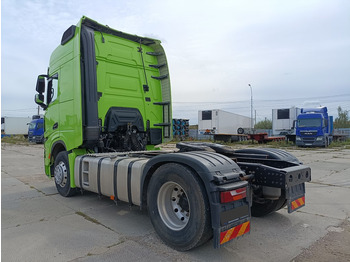 Тягач SHACMAN SX4188YY381 (Х6000): фото 5