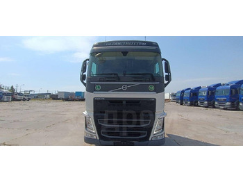 Тягач Volvo FH: фото 2
