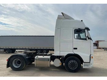 Тягач Volvo FH: фото 4