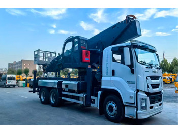 Грузовик с подъемником ISUZU