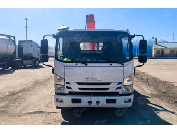 Грузовик бортовой/ Платформа ISUZU