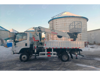 Бортовой грузовик/ Платформа Бортовой грузовик ISUZU 4x2 дв 96kw гп 3,5т с кму гп 3,5т 6 секций высота подъема 17м с люлькой: фото 3
