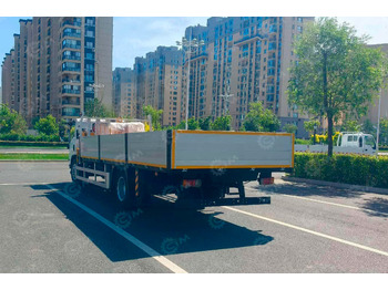 Бортовой грузовик/ Платформа Бортовой грузовик ISUZU 8x4 дв 338kw с кму SANY SPS4000C гп 16т 5 секций 19м кузов 8000х2450х60: фото 4