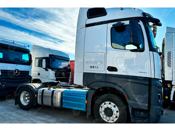 Тягач MERCEDES-BENZ Actros
