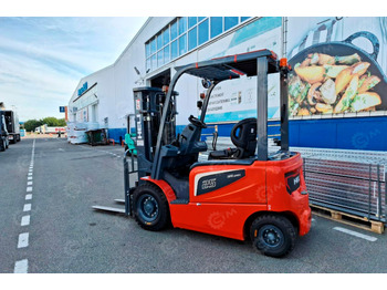 Дизельный погрузчик