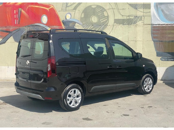 Легковой автомобиль Renault Express 1.6 MT, 2022Новый: фото 5