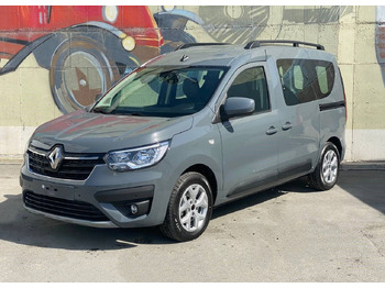 Легковой автомобиль RENAULT