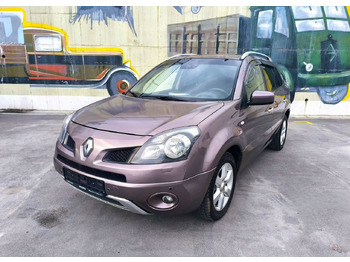 Легковой автомобиль RENAULT
