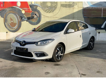 Легковой автомобиль RENAULT
