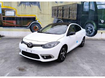 Легковой автомобиль RENAULT
