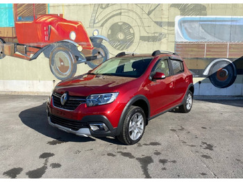 Легковой автомобиль RENAULT