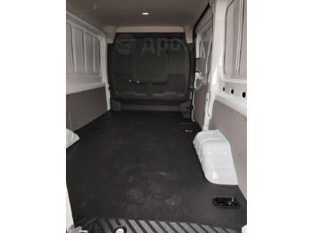 Новый Цельнометаллический фургон Ford Transit: фото 3