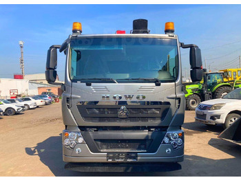 : фото в шапке страницы