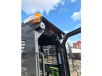 Новый Мини-погрузчик с бортовым поворотом Мини-погрузчик XFANG X850, 2025: фото 3 Новый Мини-погрузчик с бортовым поворотом Мини-погрузчик XFANG X850, 2025: фото 3