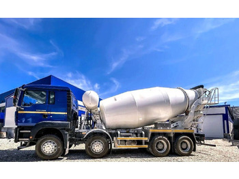 : фото в шапке страницы