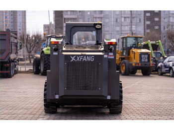 Новый Мини-погрузчик с бортовым поворотом XFANG X850: фото 5