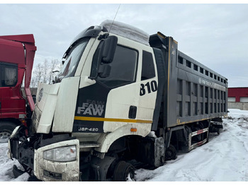 Самосвал FAW J6: фото 3