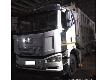 Самосвал FAW J6