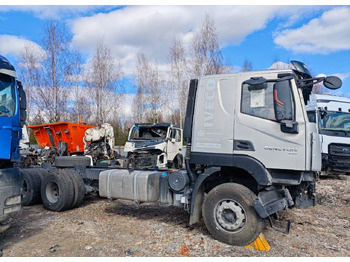 Грузовик-шасси IVECO-Hongyan CQ3346HV39D: фото 5