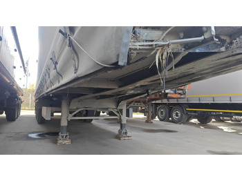 Тентованный полуприцеп Krone SD: фото 3