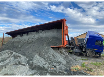 Самосвальный полуприцеп НЕФАЗ