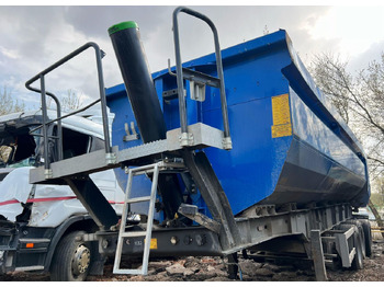 : фото в шапке страницы