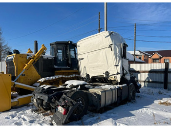 Тягач Scania R: фото 4