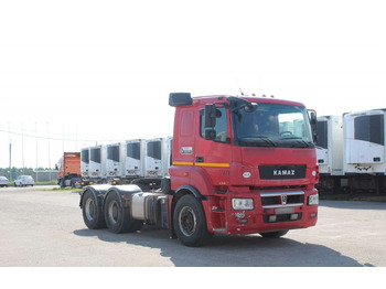 Тягач КАМАЗ 65806