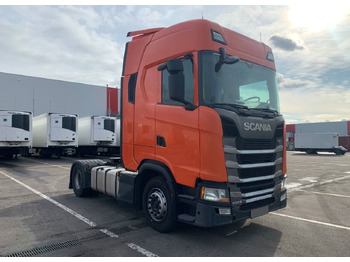 Тягач SCANIA S
