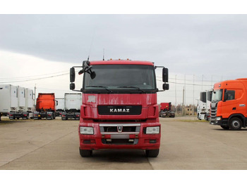 Тягач КАМАЗ 65806: фото 2 Тягач КАМАЗ 65806: фото 2