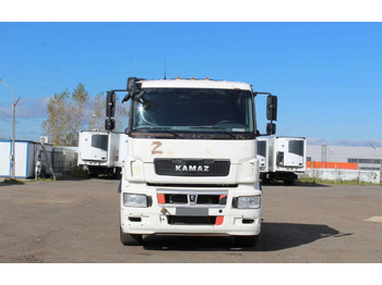 Тягач КАМАЗ 65806: фото 2
