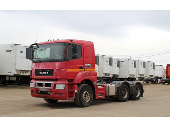 Тягач КАМАЗ 65806: фото 3