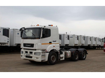 Тягач КАМАЗ 65806: фото 3