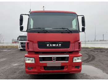 Тягач КАМАЗ 65806: фото 2 Тягач КАМАЗ 65806: фото 2