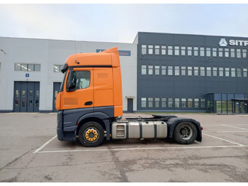 Тягач Mercedes-Benz Actros: фото 4
