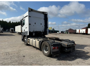 Тягач Mercedes-Benz Actros: фото 5 Тягач Mercedes-Benz Actros: фото 5