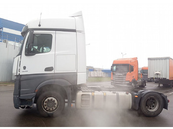 Тягач Mercedes-Benz Actros: фото 4 Тягач Mercedes-Benz Actros: фото 4