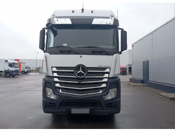 Тягач Mercedes-Benz Actros: фото 2 Тягач Mercedes-Benz Actros: фото 2