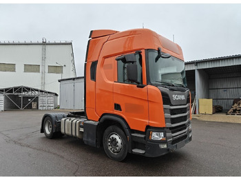 : фото в шапке страницы