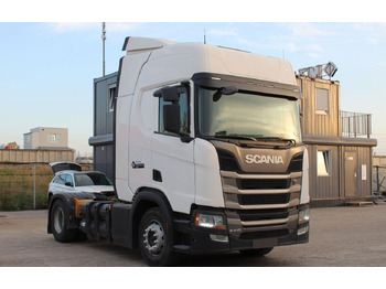 : фото в шапке страницы