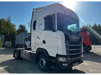 : фото в шапке страницы