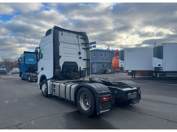 Тягач Shacman X6000: фото 5 Тягач Shacman X6000: фото 5