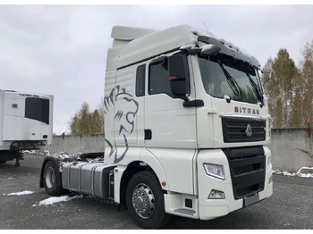 : фото в шапке страницы