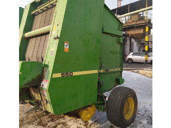 Пресс-подборщик рулонный John Deere 550: фото 5