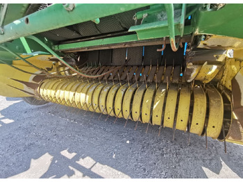 Пресс-подборщик рулонный Пресс-подборщик John Deere 590 в сборе: фото 4