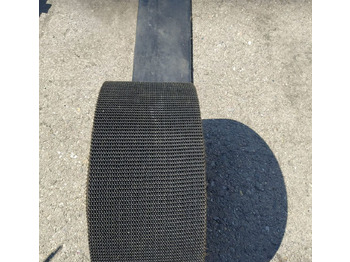 : фото в шапке страницы