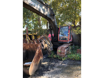 : фото в шапке страницы